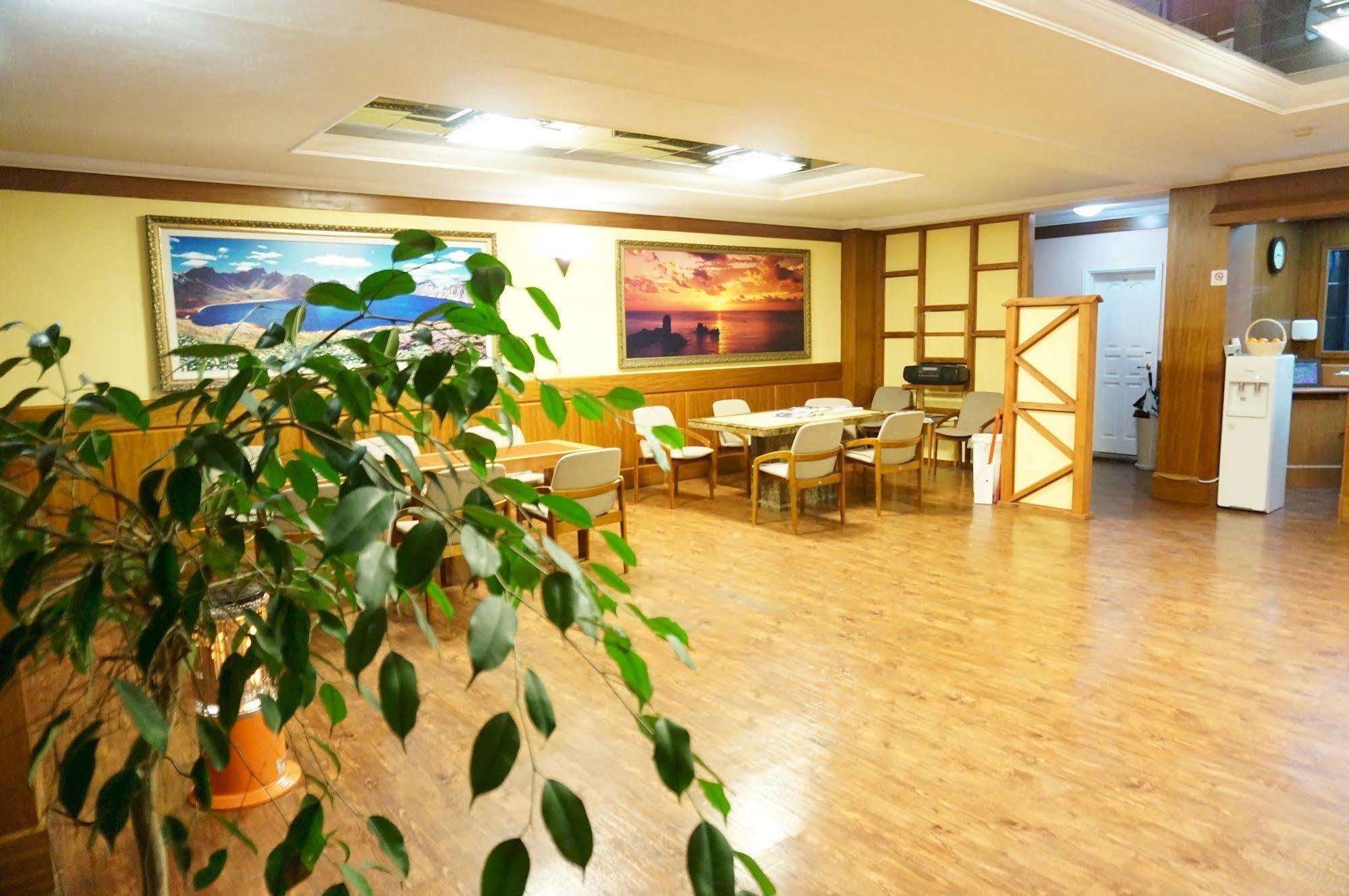 Park Beach Hotel 済州市 エクステリア 写真