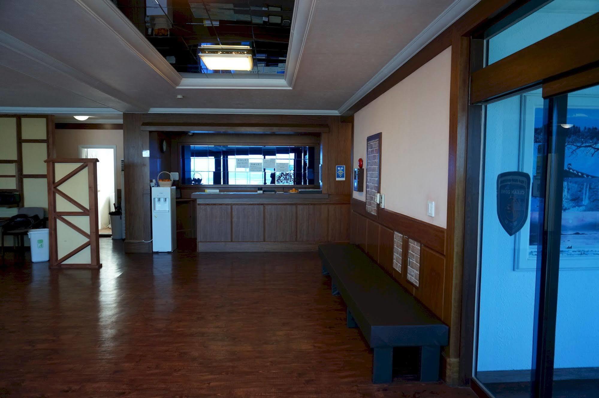 Park Beach Hotel 済州市 エクステリア 写真