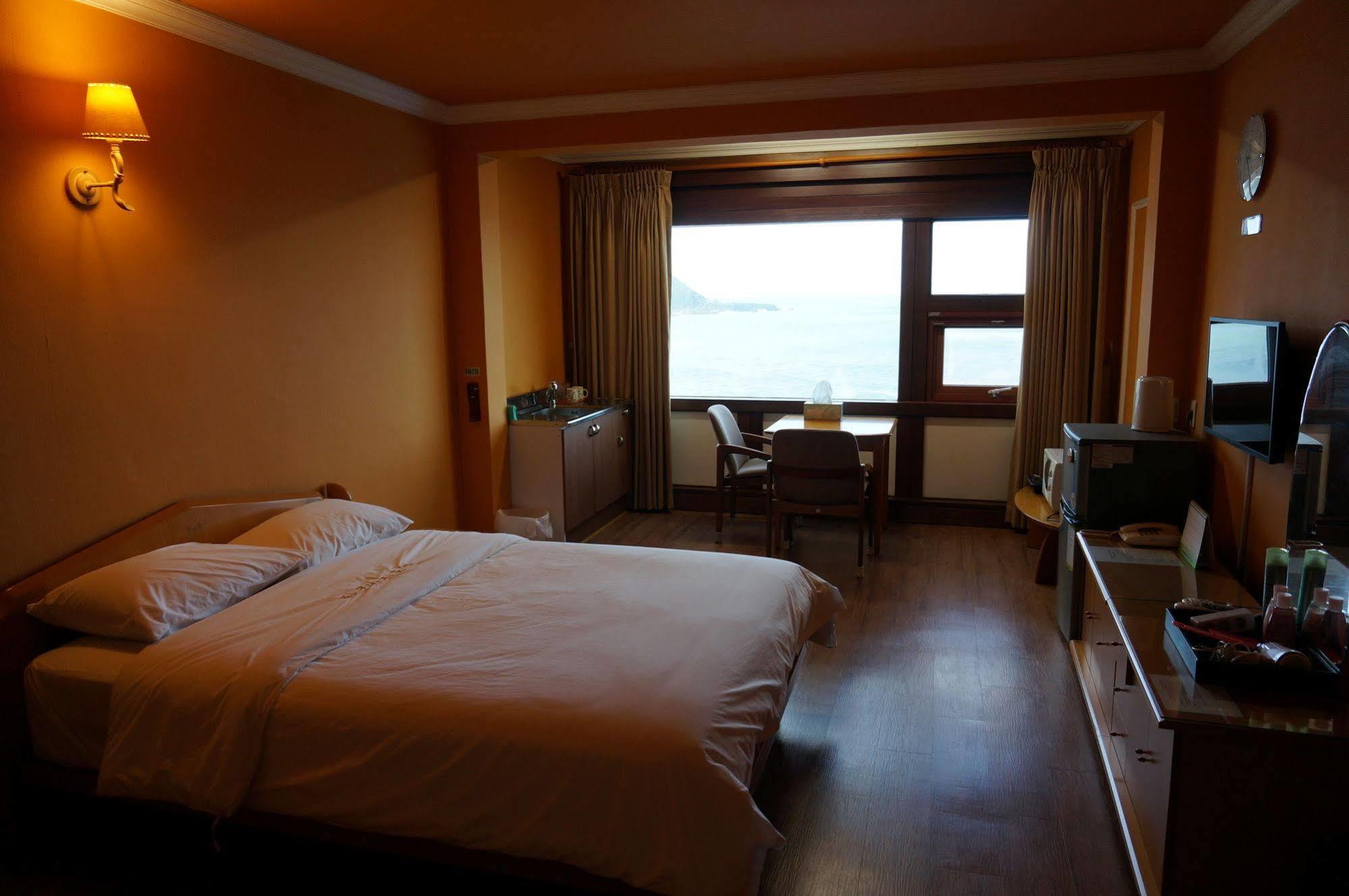 Park Beach Hotel 済州市 エクステリア 写真